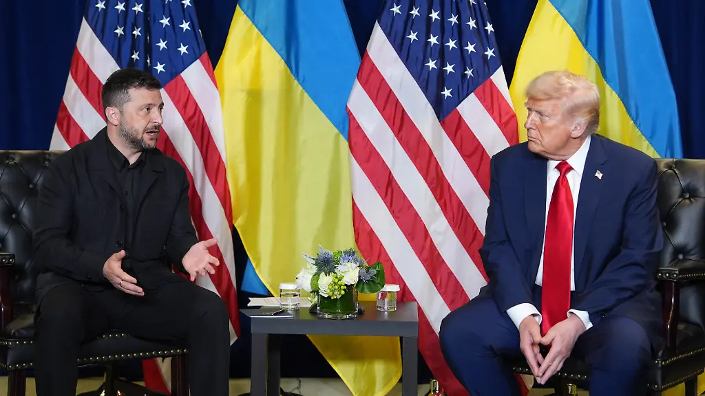 President-Donald-Trump-meets-with-Ukrainian-President-Volodymyr-Zelenskyy-during-the-United-Nations-General-Assembly-Tuesday-Sept-23-2025-in-New-York