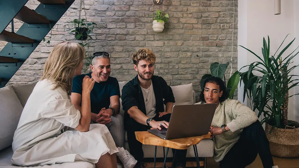 Vom-eigenen-Umfeld-in-Sachen-Geldanlage-beraten-lassen-Das-ist-eher-keine-gute-Idee