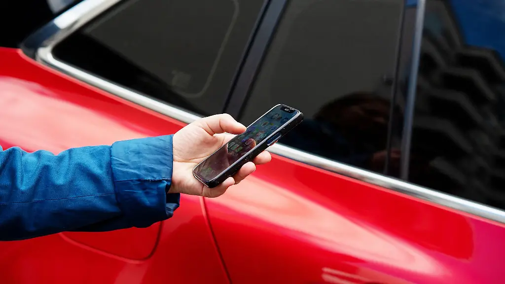 Nach-Unfall-Wer-auf-eigene-Faust-einen-Mietwagen-bucht-kann-gegen-die-Schadenminderungspflicht-verstossen