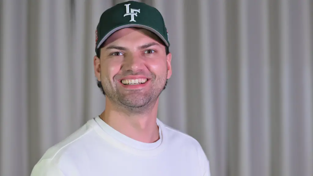 Jimi-Blue-Ochsenknecht-waehrend-eines-Interviews-mit-der-Deutschen-Presse-Agentur-dpa-im-Rahmen-der-Doku-Serie-Diese-Ochsenknecht-beim-Fernsehsender-SKY