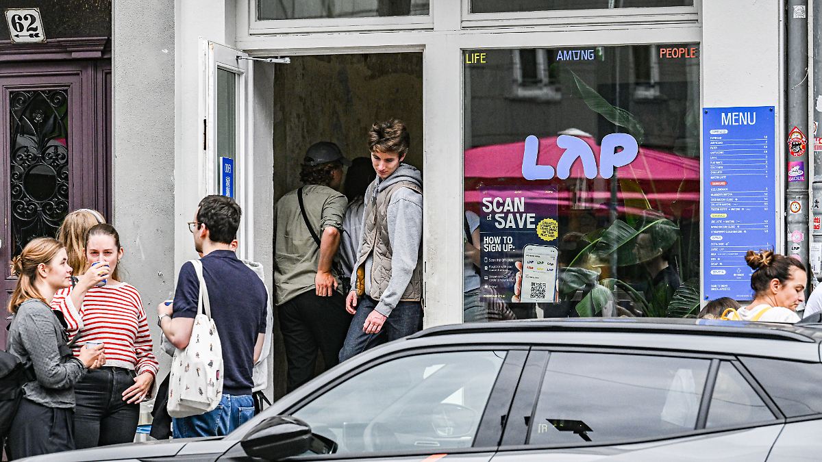 LAP-Gr-nder-im-Interview-Wir-kriegen-die-Wut-ab-weil-wir-um-die-Ecke-sind-