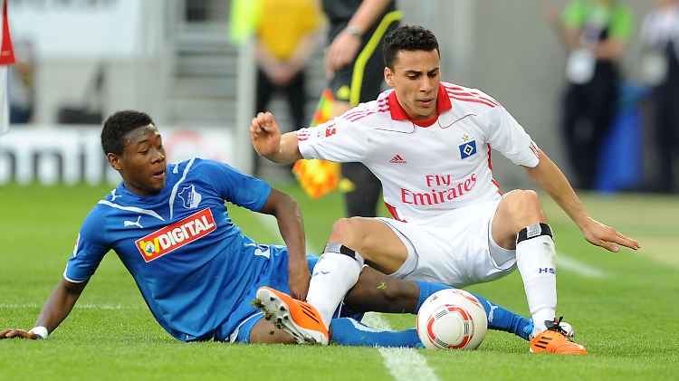 Ob im Stehen oder im Sitzen: Beiden Teams gelang in Hoffenheim kein hochklassiger Fußball.