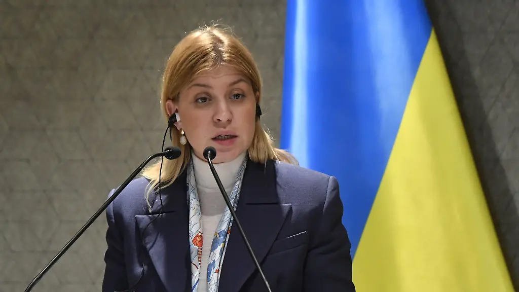 Ukrainian-Deputy-Prime-Minister-Olha-Stefanishyna-speaks-during-a-joint-press-conference-with-Hungarian-State-Secretary-of-the-Ministry-of-Foreign-Affairs-and-Trade-Levente-Magyar-after-their-talks-in-Budapest-Hungary-Tuesday-April-29-2025