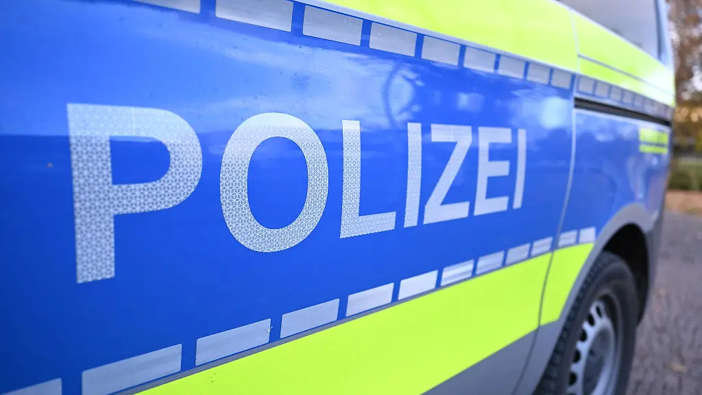 Die-Beteiligten-sind-nach-Polizeiangaben-gefluechtet
