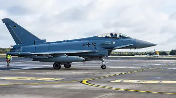 551743421 (1)