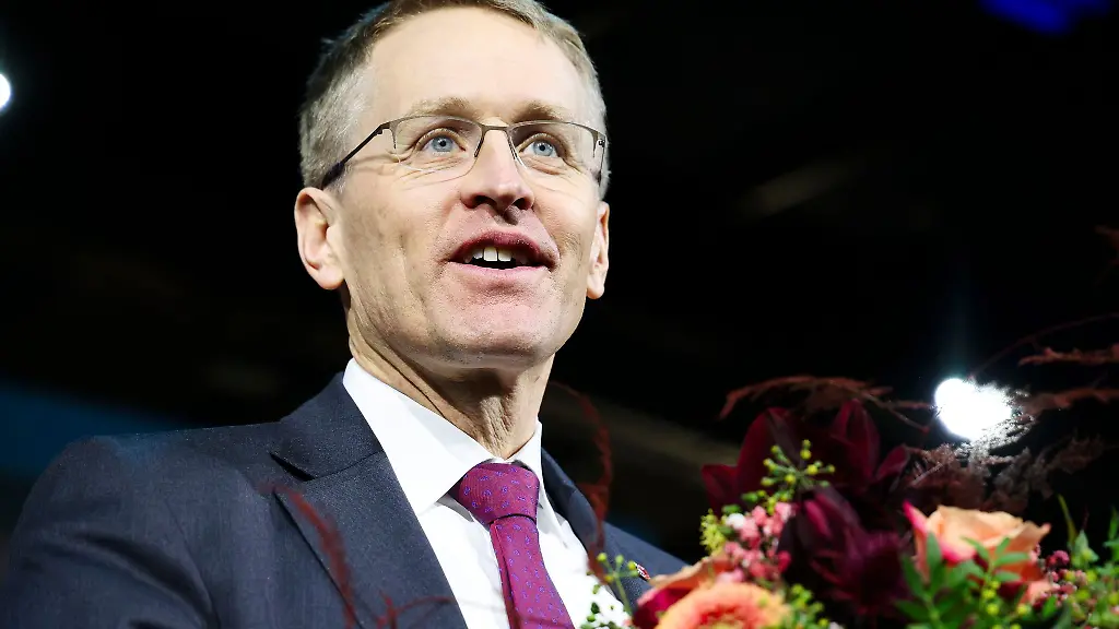 Daniel-Guenther-erhaelt-bei-seiner-Wiederwahl-als-Landesvorsitzender-mehr-als-94-Prozent-der-gueltigen-Stimmen