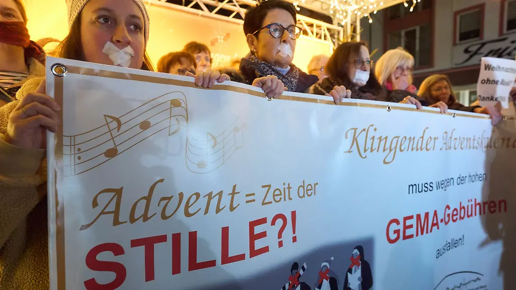 Im-vergangenen-Jahr-protestierten-die-Choere-in-Koblenz-mit-zugeklebten-Muendern