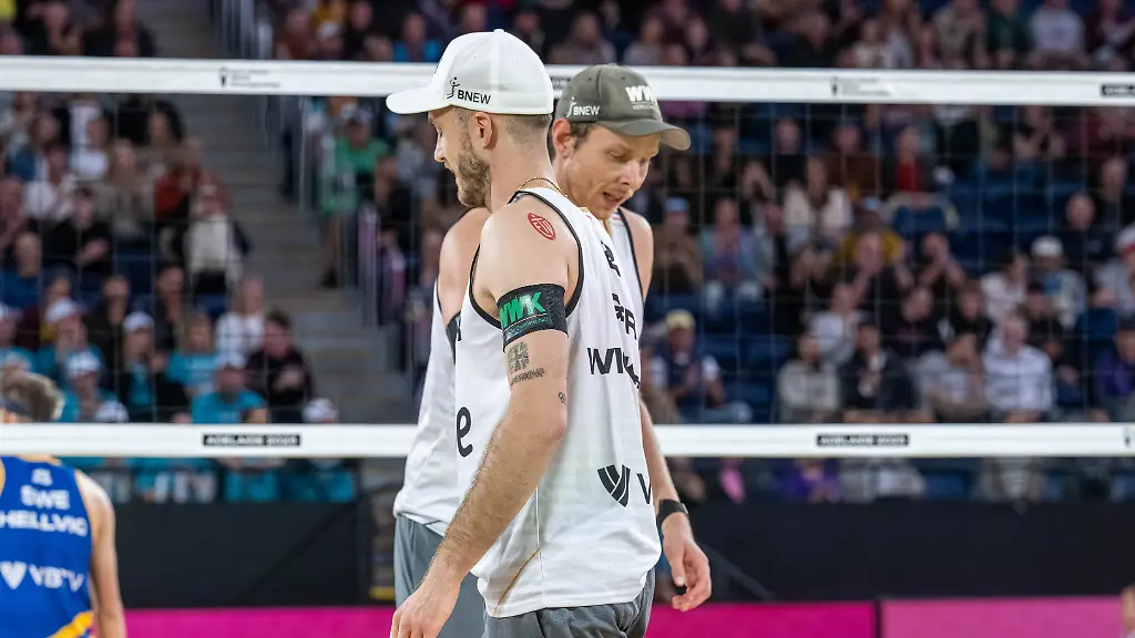 RECORD-DATE-NOT-STATED-ADELAIDE-AUSTRALIA-NOVEMBER-22-Nils-Ehlers-Player-1-GER-Clemens-Wickler-Player-2-GER-during-the-Beach-volleyball-Beachvolleyball-World-Championships-at-Adelaide-on-November-22-2025-in-Adelaide-Australia