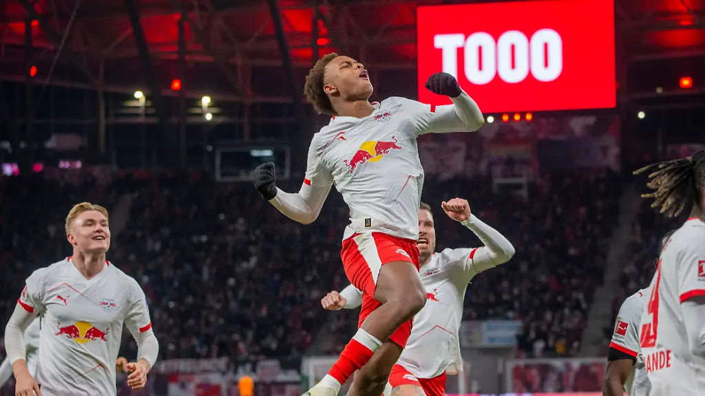 GER-Leipzig-Fussball-DFL-Bundesliga-11-Spieltag-RB-Leipzig-vs-Werder-Bremen-im-Bild-v-l-Assan-Ouedraogo-RB-Leipzig-20-Torjubel-23-11