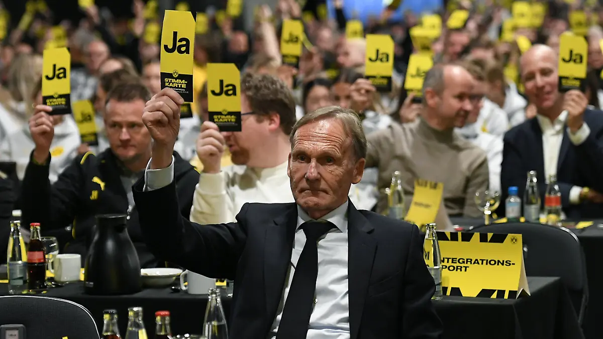 Mitgliederversammlung-Borussia-Dortmund-am-23-11