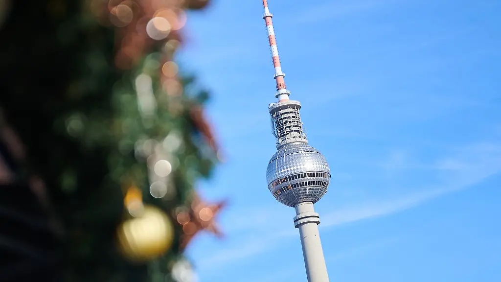 In-der-Hauptstadt-oeffnen-an-vielen-Orten-die-Weihnachtsmaerkte