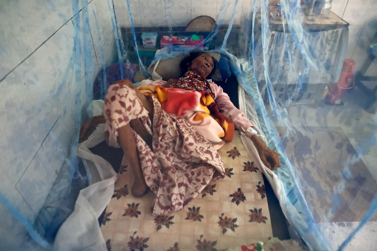 2014-01-23T120000Z-1799633922-GM1EA1N0V9U01-RTRMADP-3-MYANMAR