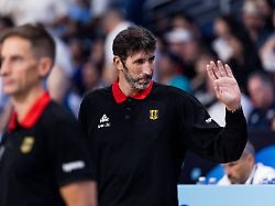 Mumbrú: "Habe 20 Kilo verloren": Bundestrainer nimmt Arbeit nach schwerem Leiden wieder auf