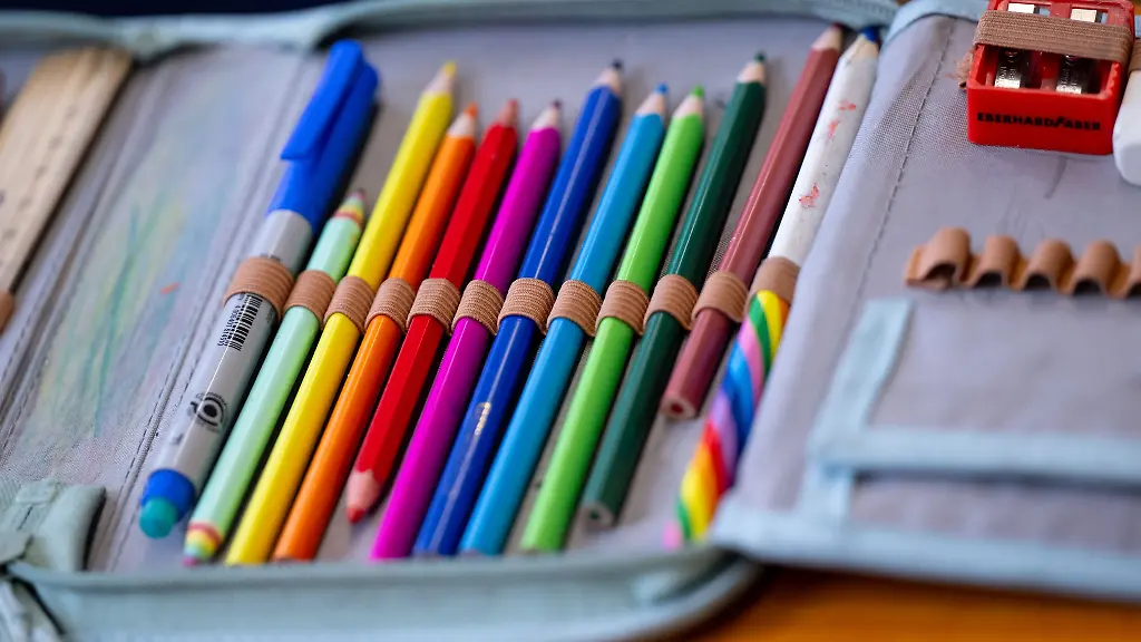 Zahlreiche-Schuelerinnen-und-Schueler-in-Schleswig-Holstein-verlassen-die-Schule-ohne-Abschluss-Ein-grosser-Teil-von-ihnen-holt-das-spaeter-aber-nach-etwa-in-einer-Ausbildung