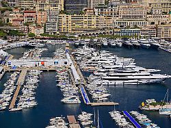 „Nur“ 1,44 Billionen Euro: Studie: Reiche geben weniger für Luxus aus