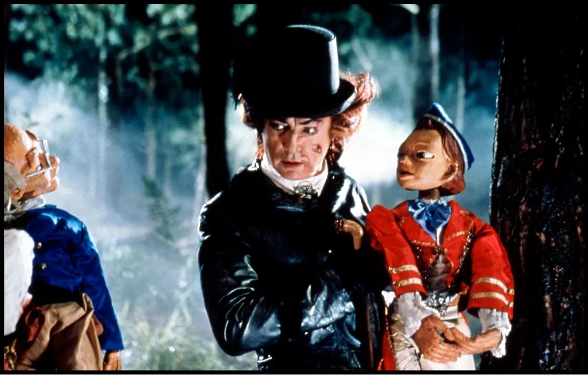 COLLECTION-CHRISTOPHEL-Pinocchio-II-ProductionsECOLLECTION-CHRISTOPHEL-PINOCCHIO-ET-GEPETTO-THE-NEW-ADVENTURES-OF-PINOCCHIO-de-Michael-Anderson-1999-USA-avec-Udo-Kier-marionnettiste-d-apres-le-personnage-de-Carlo-Collodi
