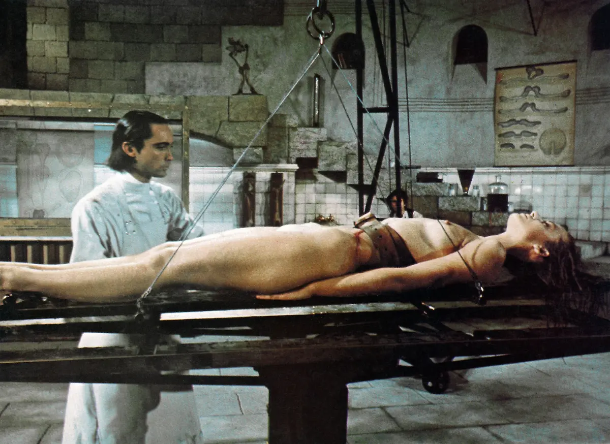 ANDY-WARHOL-S-FRANKENSTEIN-aka-FLESH-FOR-FRANKENSTEIN-Udo-Kier-standing-Dalila-Di-Lazzaro-1973