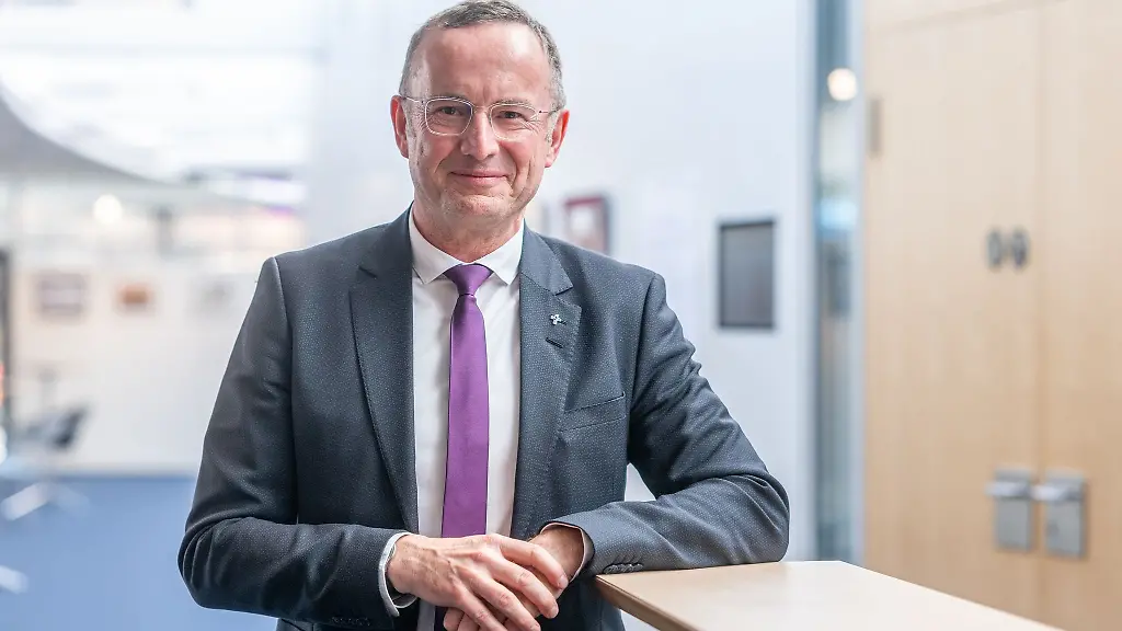 Christian-Kopp-ist-Landesbischof-der-Evangelisch-Lutherischen-Kirche-in-Bayern