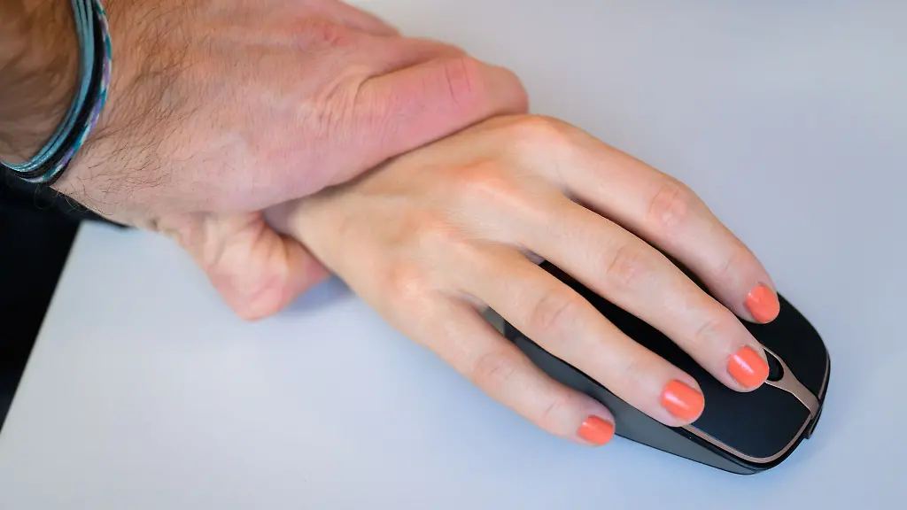 Trotz-gesetzlicher-Verpflichtungen-der-Gleichbehandlung-und-des-Arbeitsschutzes-sind-Praeventions-und-Beschwerdestrukturen-laut-Arbeitnehmerkammer-oft-unzureichend