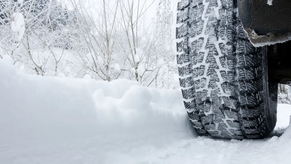 Black-Week-nutzen-Viele-ADAC-empfohlene-Winterreifen-gibt-s-jetzt-deutlich-guenstiger