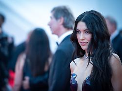 Vor Wechsel zu RTL: Rebecca Mir sieht rot