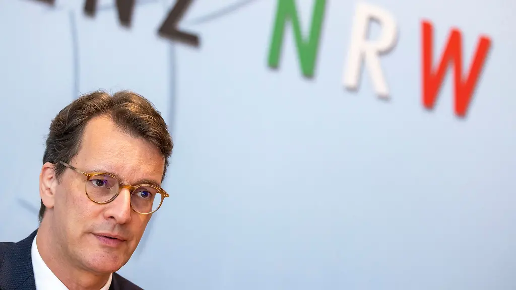 Ministerpraesident-Hendrik-Wuest-CDU-wirbt-fuer-Olympische-Spiele-in-Nordrhein-Westfalen