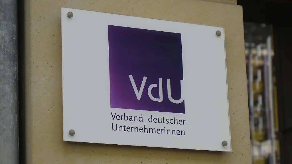 Verband-deutscher-Unternehmerinnen-Verband-deutscher-Unternehmerinnen-29-08-2020-Mitte-Glinkastrasse-Berlin-Der-Verband-deutscher-Unternehmerinnen-ist-ein-Interessenverband-von-Unternehmerinnen