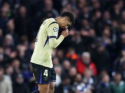 "Was für ein beschissener Abend": Araujos unsinnige Grätsche bricht FC Barcelona das Genick