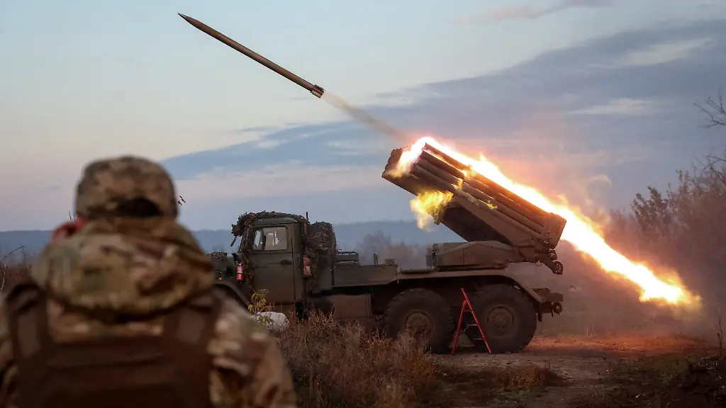 Servicemen-of-the-148th-Artillery-Brigade-Zhytomyr-of-the-Ukrainian-Armed-Forces-fire-a-BM-21-Grad-multiple-rocket-launch-system-towards-Russian-troops-amid-Russia-s-attack-on-Ukraine-near-the-frontline-town-of-Kostiantynivka-in-Donetsk-region-Ukraine-October-23-2025