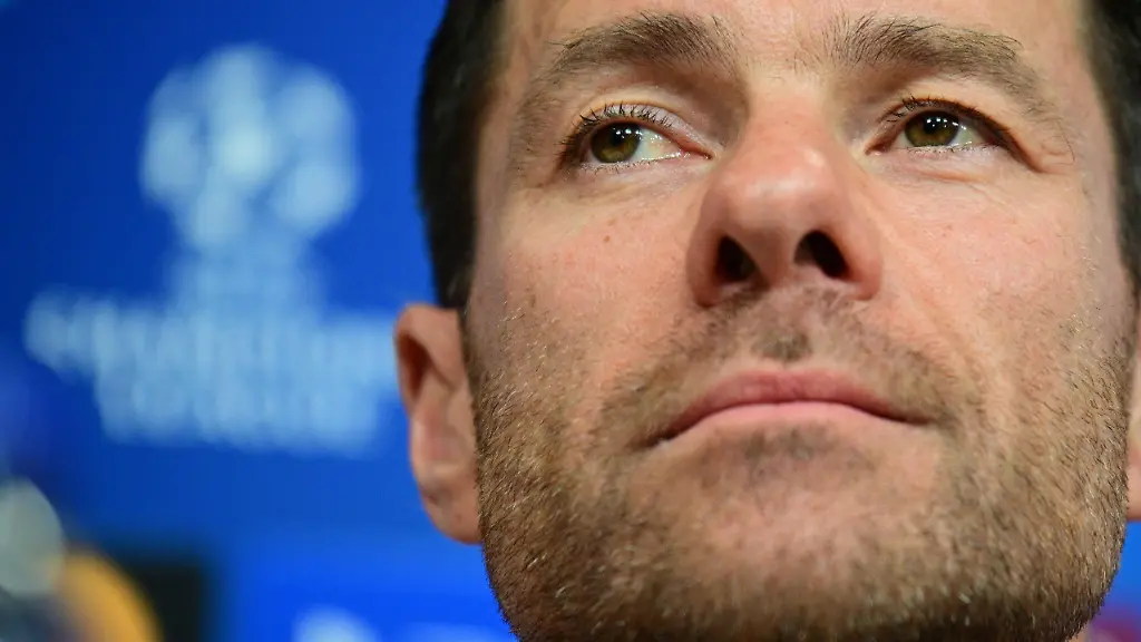 UEFA-Champions-League-Real-Madrid-press-conference-PK-Pressekonferenz-Real-Madrid-coach-Xabi-Alonso-attend-a-press-conference-ahead-of-the-UEFA-Champions-League-Phase-matchday-5-soccer-match-between-Olympiacos-and-Real-Madrid-in-Piraeus-Greece-25-November-2025
