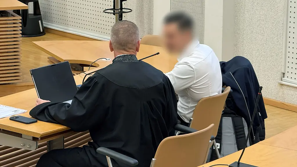 Ein-Polizist-steht-in-Mannheim-vor-Gericht-weil-er-einem-Verdaechtigen-Marihuana-untergeschoben-haben-soll