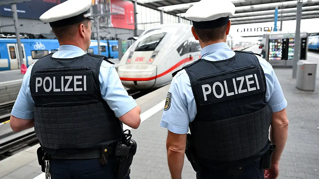Bundespolizisten-sollen-die-Einhaltung-der-Verbote-an-den-Bahnhoefen-ueberwachen