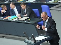 Heißes Eisen umschifft: Merz kämpft, teilt aus – und kommt in der Realität an