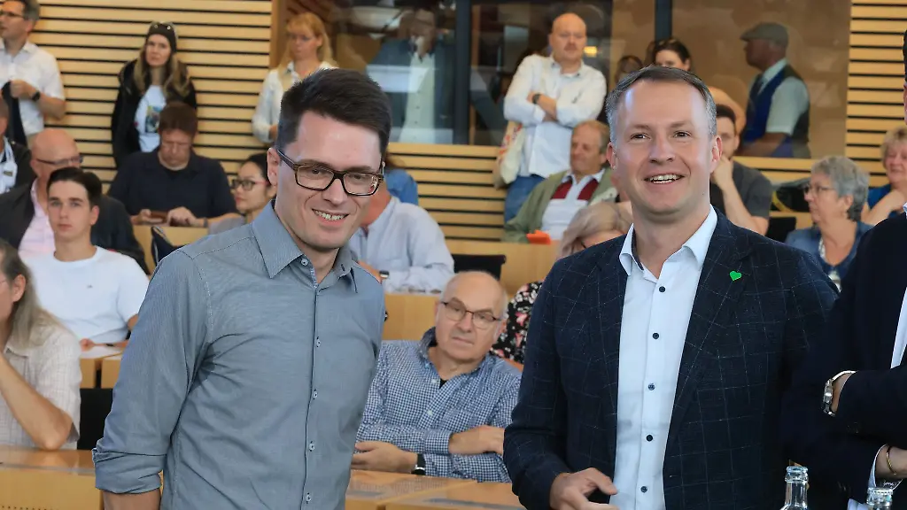 Die-Fraktionschefs-von-Linke-und-CDU-Christian-Schaft-und-Andreas-Buehl-gehoeren-zu-den-Verhandlern-im-Ringen-um-einen-Doppelhaushalt-2026-2027