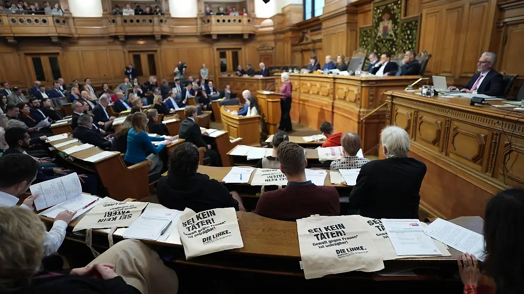 Die-Buergerschaft-diskutierte-wie-man-Frauen-besser-vor-Gewalt-schuetzen-kann