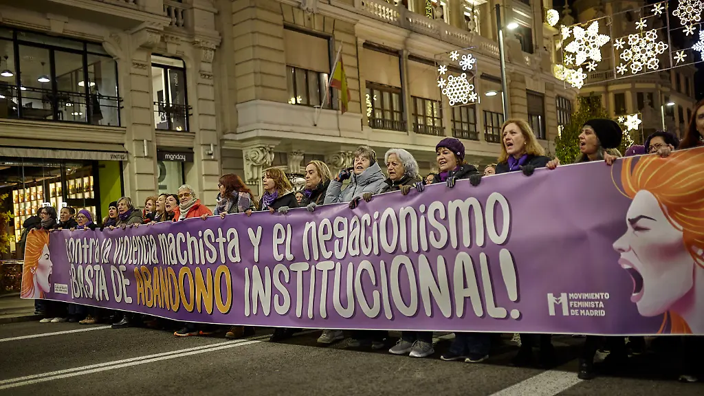 November-25-2025-Palermo-Sicily-Italy-Hundreds-of-women-including-those-of-Non-Una-di-Meno-and-Our-Voice-activist-took-to-the-streets-in-Palermo-to-march-against-violence-against-women