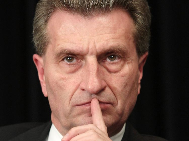 Wer haftet für den Schaden, wenn das Restrisiko eintritt? Günther Oettinger holt sich Rat.
