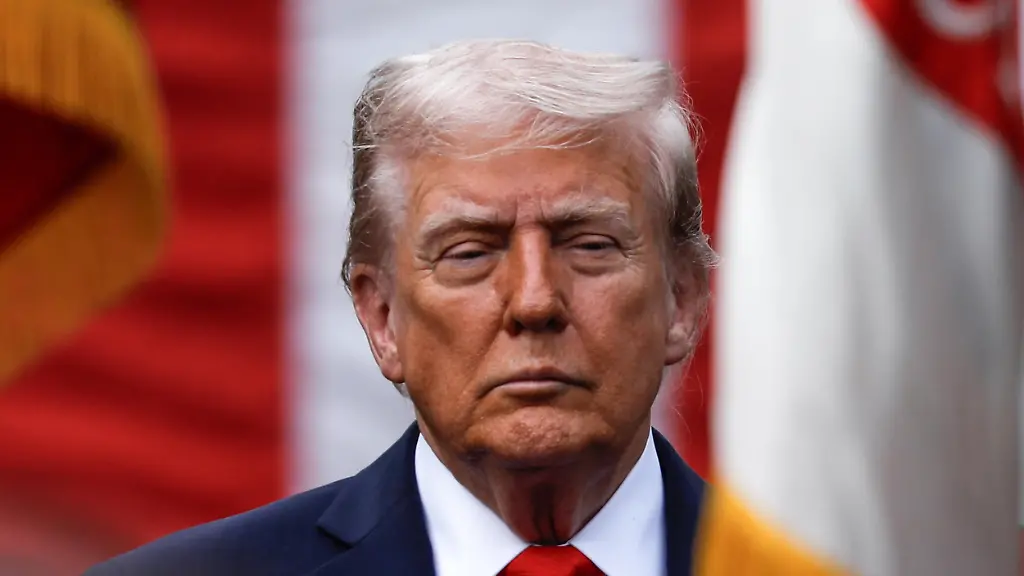 WASHINGTON-D-C-UNITED-STATES-SEPTEMBER-11-US-President-Donald-Trump-attends-a-ceremony-at-the-Pentagon-marking-the-24th-anniversary-of-the-September-11-2001-terrorist-attacks-in-Washington-D-C-United-States-on-September-11-2025