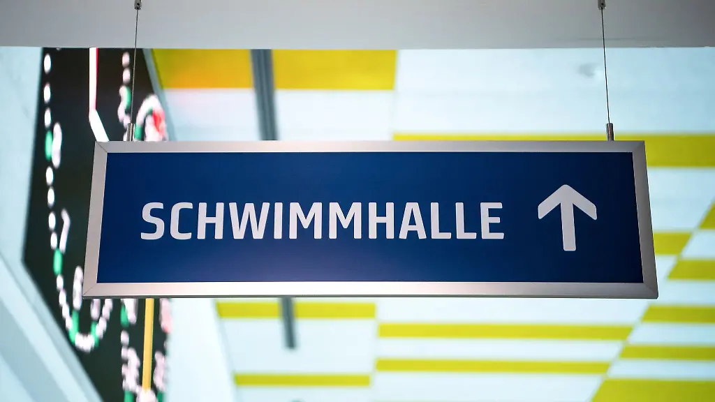 Im-Streit-um-Baeder-Zuschuesse-fordern-23-Buergermeister-und-drei-Landraete-alle-Kommunen-zu-beruecksichtigen