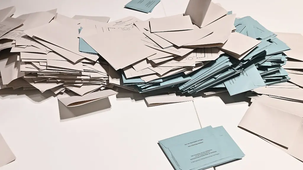 In-der-ersten-Runde-der-OB-Wahl-in-Kiel-erreichte-keiner-der-Kandidaten-die-erforderliche-absolute-Mehrheit