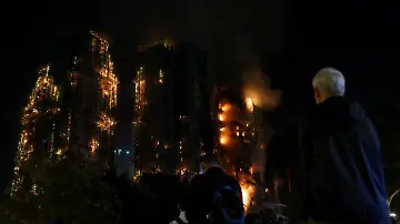 2025-11-26T122658Z_1152452113_RC2A4IAZO11T_RTRMADP_3_HONGKONG-FIRE