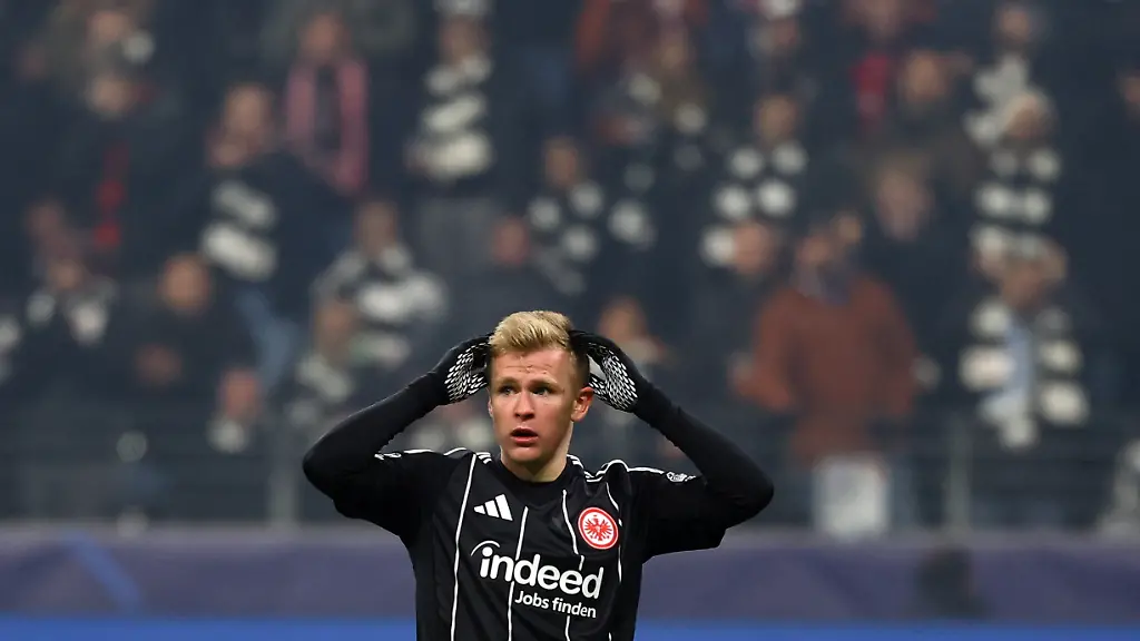 Soccer-Football-UEFA-Champions-League-Eintracht-Frankfurt-v-Atalanta-Deutsche-Bank-Park-Frankfurt-Germany-November-26-2025-Eintracht-Frankfurt-s-Jonathan-Burkardt-reacts-REUTERS-Kai-Pfaffenbach