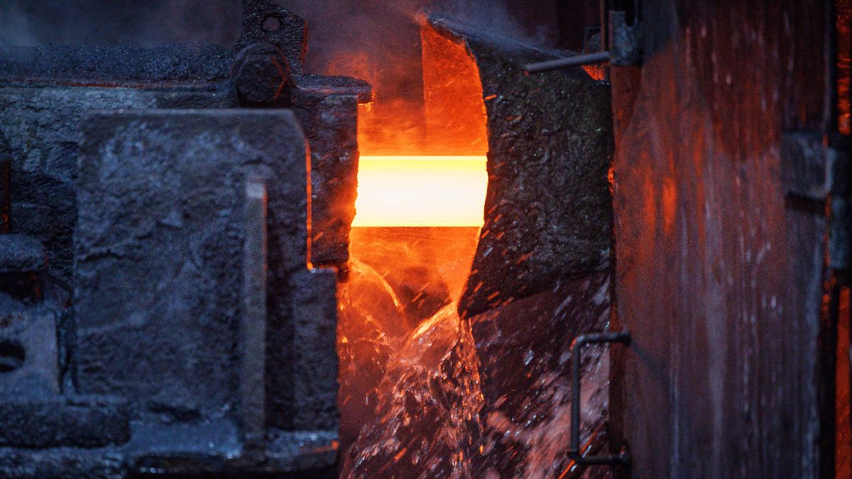 68-prozent-denken-an-abwanderung-handelskriege-treiben-deutsche-produktion-ins-ausland