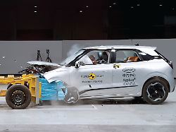 Strengere Crashtest-Regeln: Ab 2026 gibt es Minuspunkte, wenn im Auto die Schalter fehlen