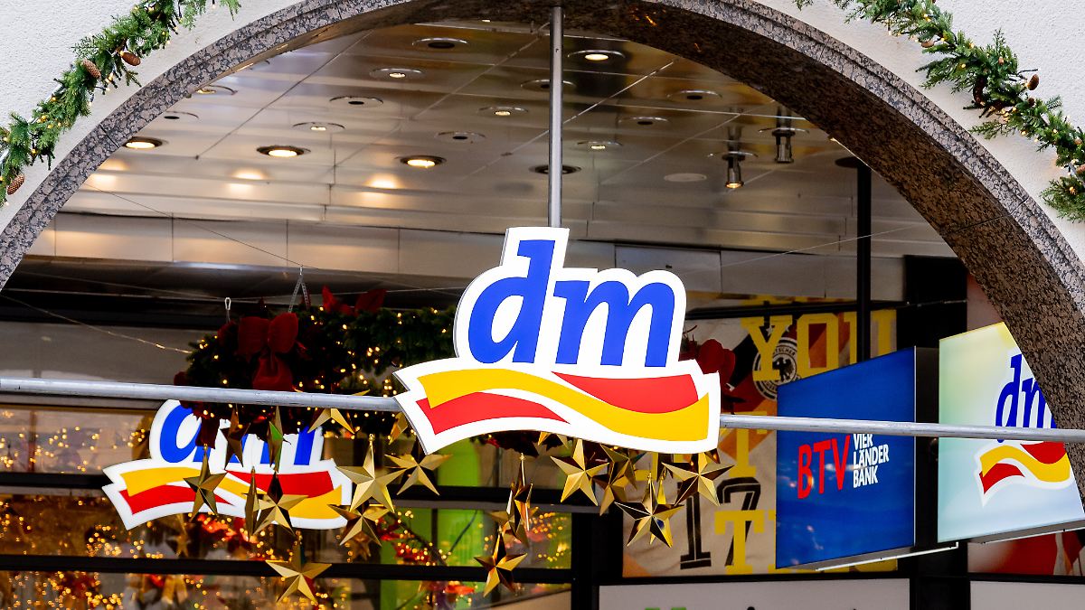 Kunden-sind-emp-rt-dm-ger-t-wegen-AfD-Debatte-in-Erkl-rungsnot