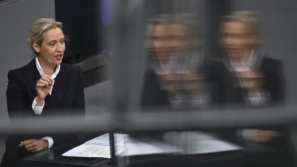 BERLIN-GERMANY-NOVEMBER-26-Co-leader-of-the-Alternative-for-Germany-AfD-party-Alice-Weidel-delivers-a-speech-during-budget-discussions-for-2026-at-German-Federal-Parliament-Bundestag-in-Berlin-Germany-on-November-26-2025