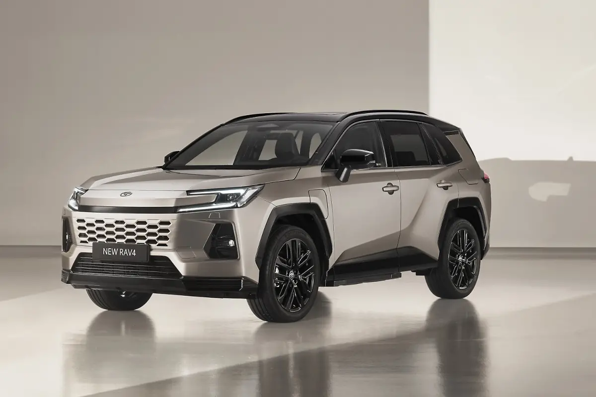 Der-neue-Toyota-RAV4-ist-nur-noch-als-Hybrid-oder-PHEV-zu-haben