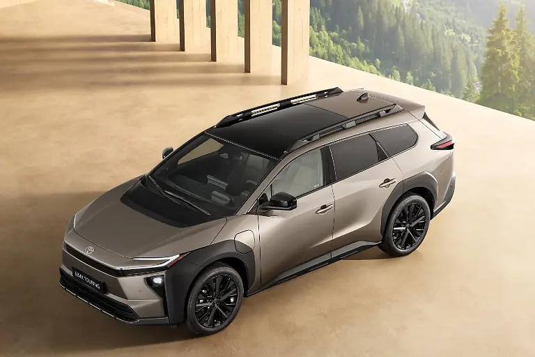 Toyota_bZ4X_Touring_1