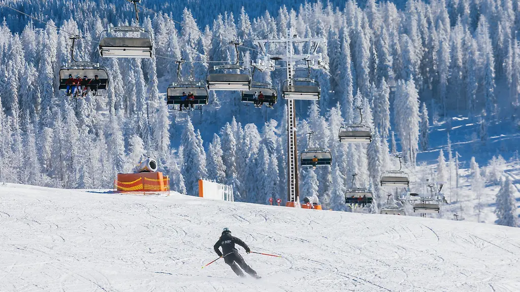 Skigenuss-pur-bei-bestem-Wetter-geht-am-Felberg-die-Wintersaison-los