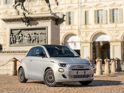 Jetzt doch wieder mit Verbrenner: Erste Testrunde im neuen Benziner-Fiat-500 – alte Zeiten, neue Zeiten